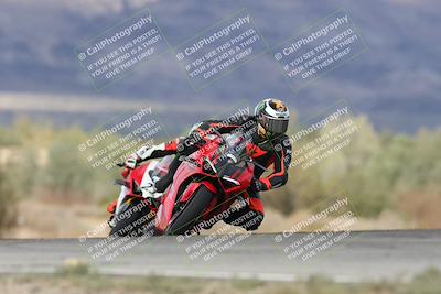 media/Nov-16-2025-Race Pace (Sun) [[8c5fa54630]]/Non Verified Riders (1st 20 Minutes)/7-Turn 9 Entry (210pm)/